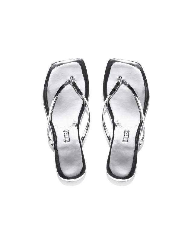 Square Toe Lily Mirror