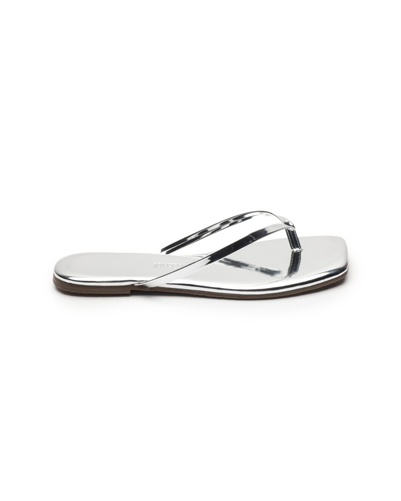 Square Toe Lily Mirror